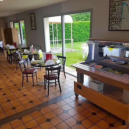 Restaurant Les Bruyeres Отель 2*