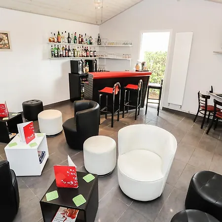 Restaurant Les Bruyeres Отель
